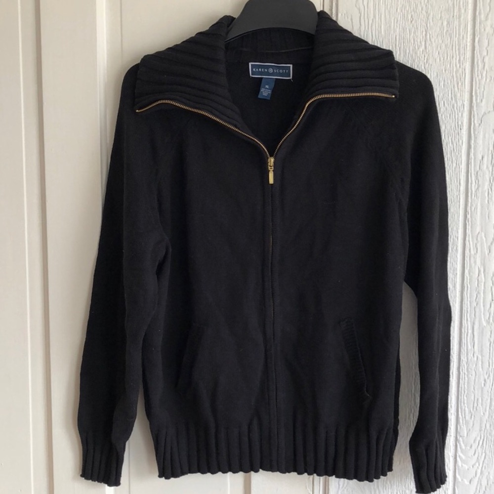 Karen Scott zip up sweater